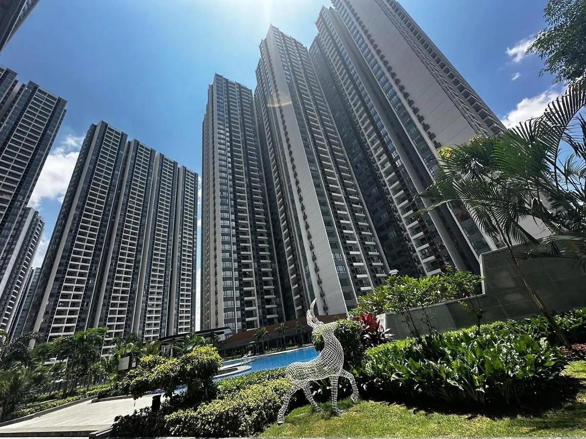 R&F Poppy Dual Key No Parking Apartment Johor Bahru 0*,